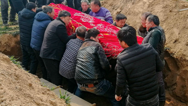 移坟迁墓 如何妥善安排墓地迁移