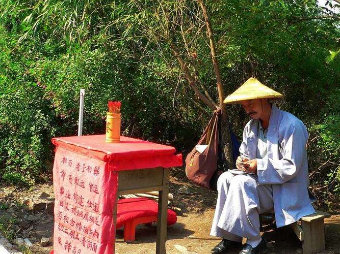 表达思念心里牵挂一个人的网名 表达思念心里牵挂一个人的网名