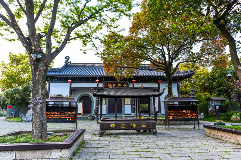 张若昀脚上的纹身是什么张若昀喜欢唐艺昕的 张若昀脚上的纹身是什么张若昀喜欢唐艺昕的