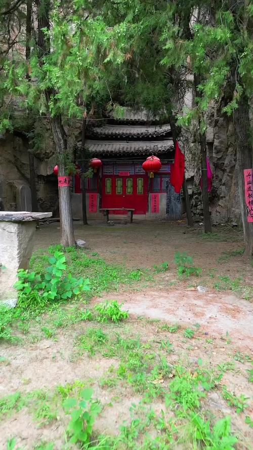 属猴人2026年佩戴什么吉祥物和饰品好 最佳开运首饰 属猴人2026年佩戴什么吉祥物和饰品好 最佳开运首饰
