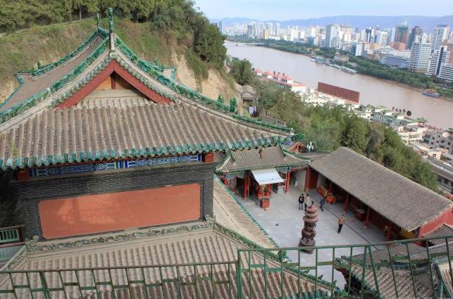 鸡鸣寺佛祖灵签能否助我找到真正的身份认同吗(鸡鸣寺佛祖灵签_求寿签中体现身份认同) 鸡鸣寺佛祖灵签能否助我找到真正的身份认同吗(鸡鸣寺佛祖灵签_求寿签中体现身份认同)