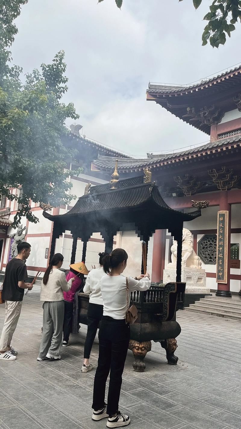 庚金生于寅月命理 庚金生于寅月命理