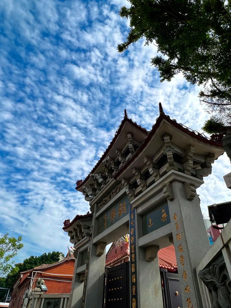 �Ϻ�Ů��ͼ�������ײ� ���������ڹ������