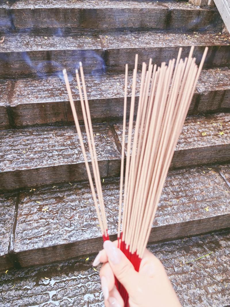 端午节赛龙舟的由来和寓意 端午节赛龙舟的由来和寓意